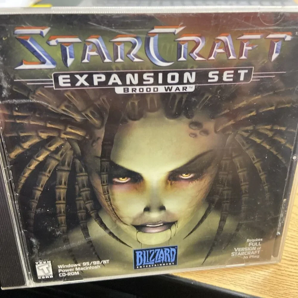 StarCraft Expansion Set - Brood War  Blizzard Computer Game